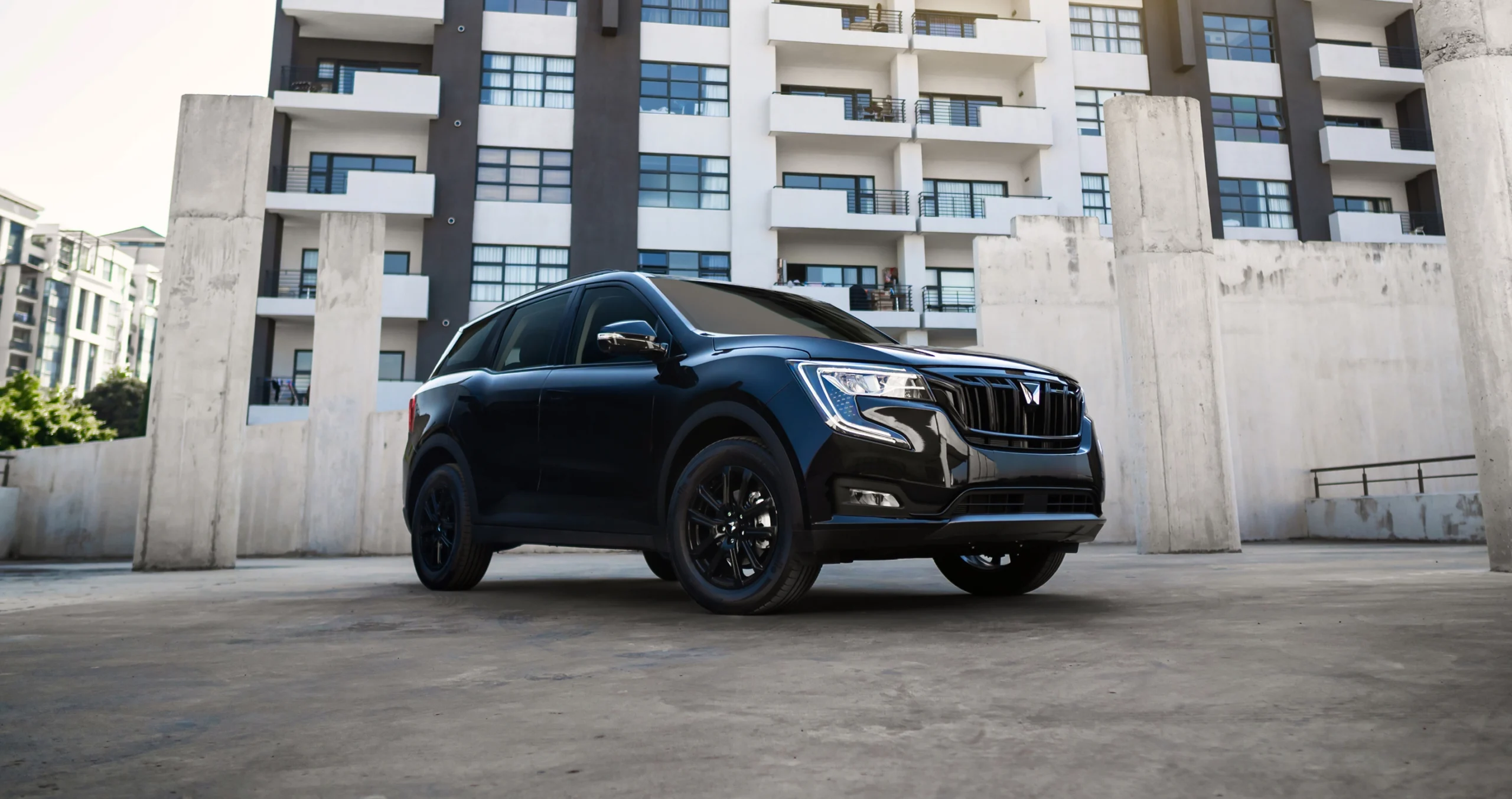 XUV700 official photography
